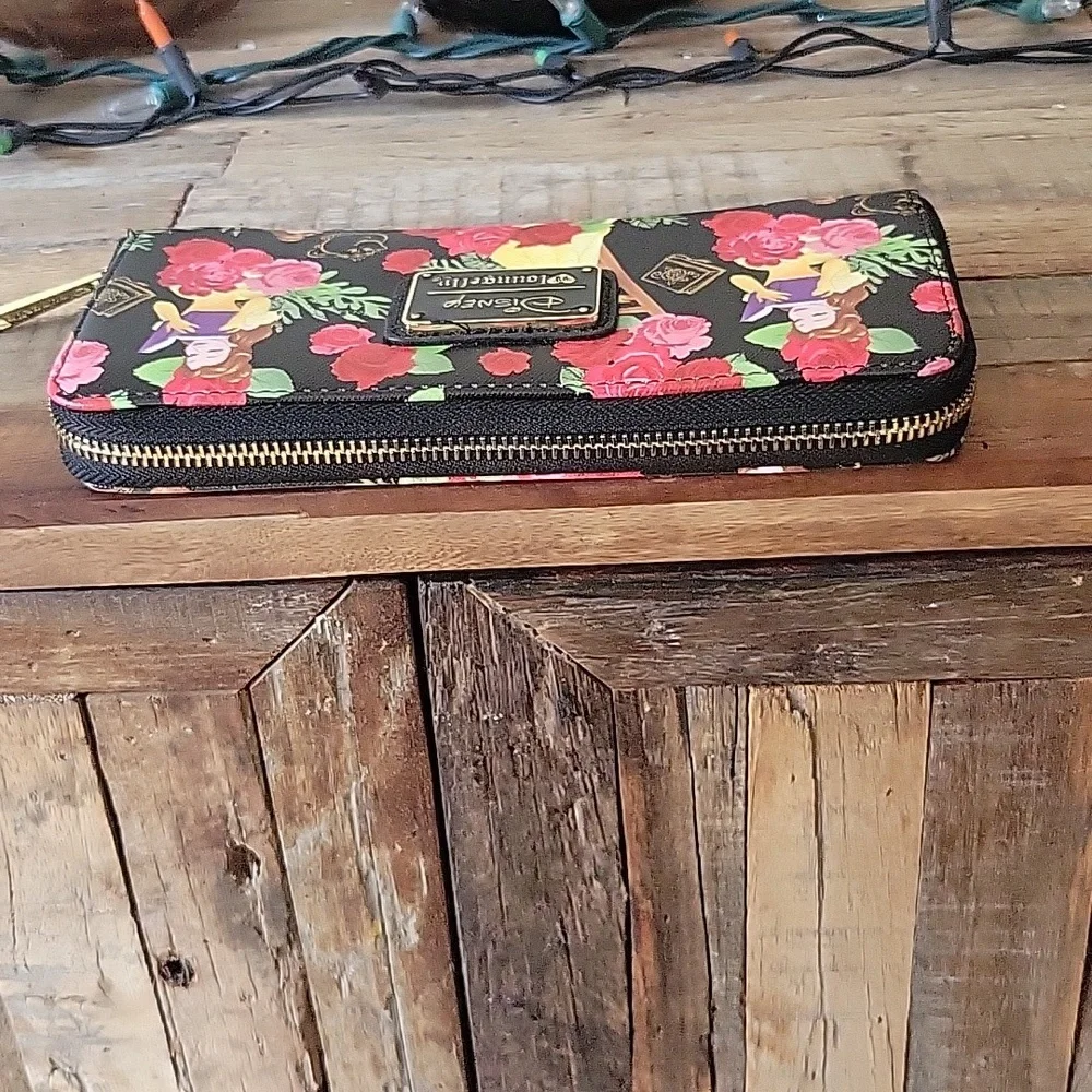 Disney × Loungefly Belle Beauty and The Beast Full Zipper Wallet